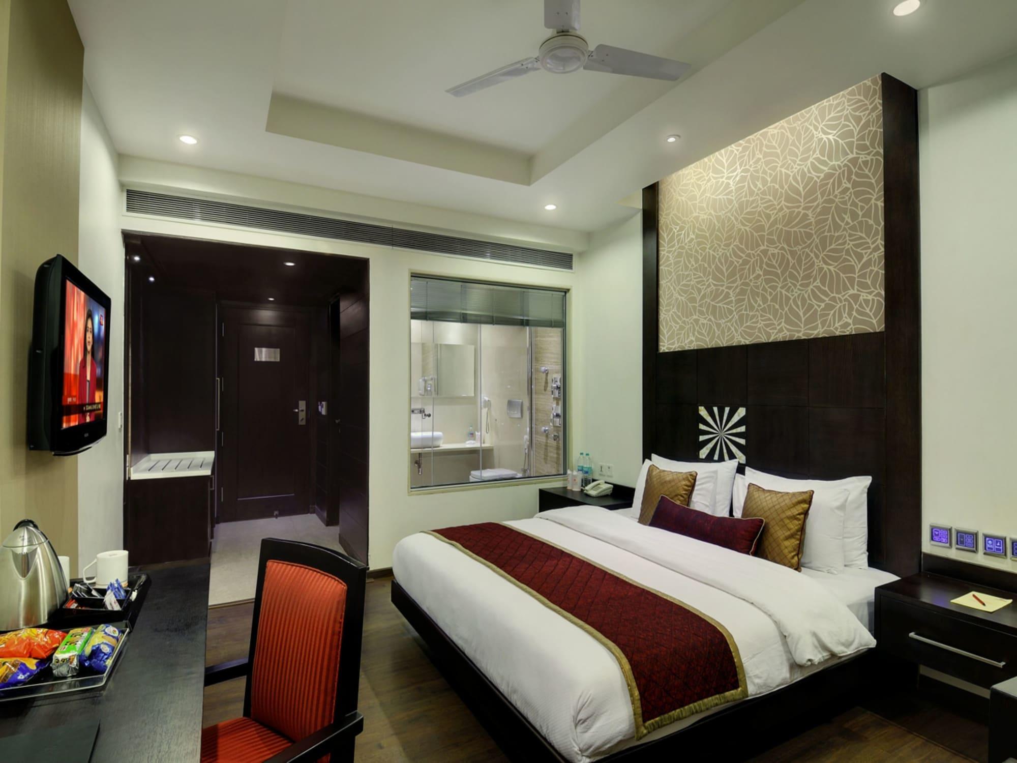 Hotel Godwin Deluxe -Near New Delhi Railway Station - Paharganj Room photo